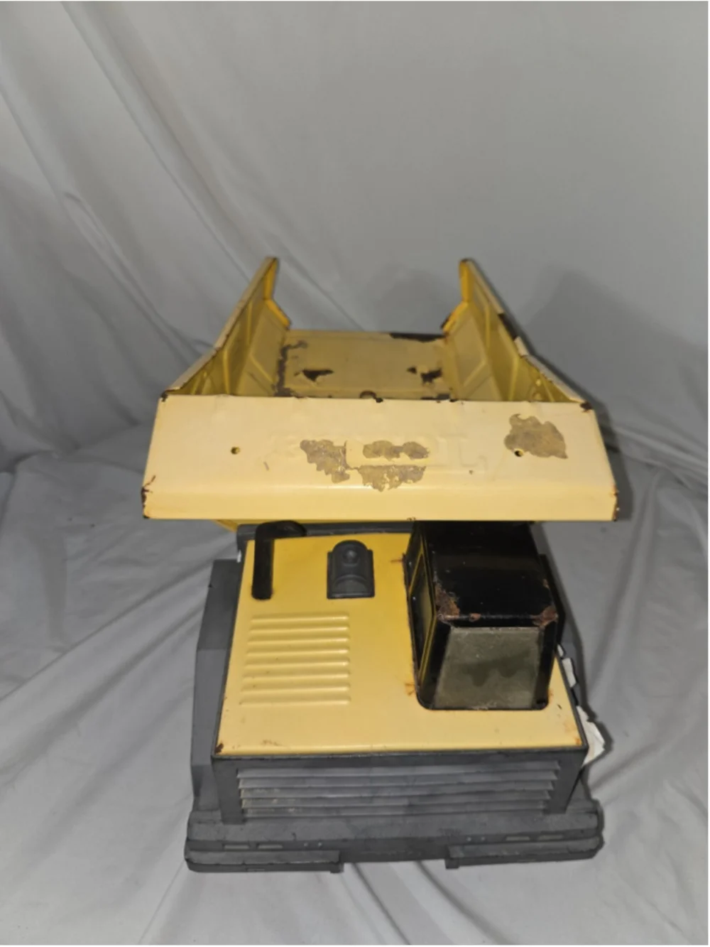 Vintage Tonka Dump Truck XMB 975 Yellow 1999 Metal And Plastic